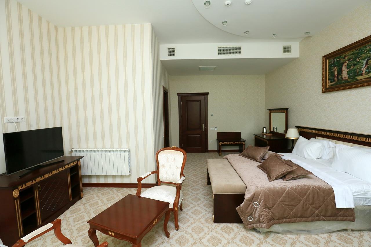 Spring Hotel ノヴハヌ エクステリア 写真